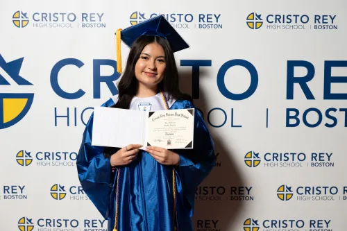 Celebrating Harrison Scholarship Recipient Angelia Cao &rsquo;26