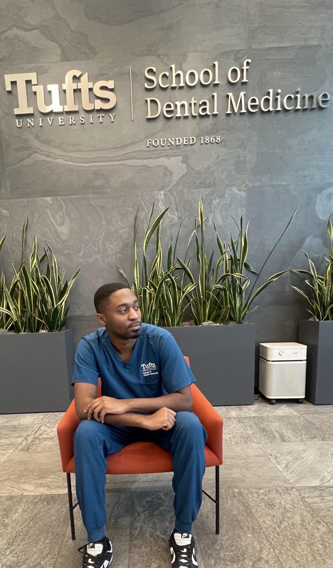 Alumni Spotlight:  Manu Kazadi NDCR ’14  now at Tufts University School of Dental Medicine